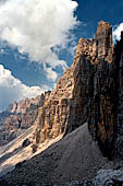 Dolomiti del Brenta - Il campanile alto dalla bocca di Brenta.